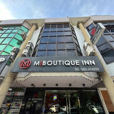 M Boutique Inn Мири Экстерьер фото